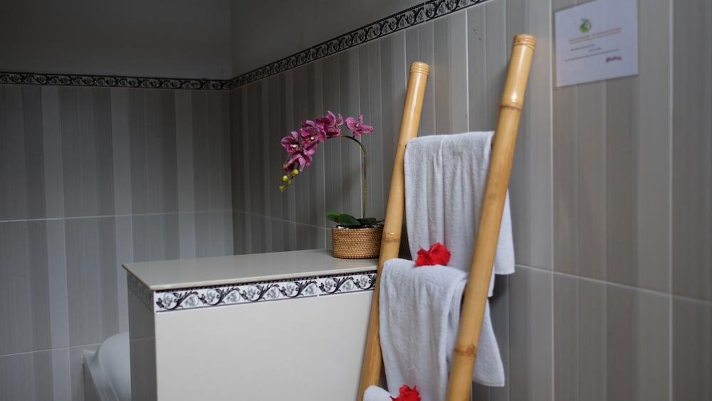 Budhi Ayu Villas And Cottages Ubud By Mahaputra-Chse Certified Buitenkant foto